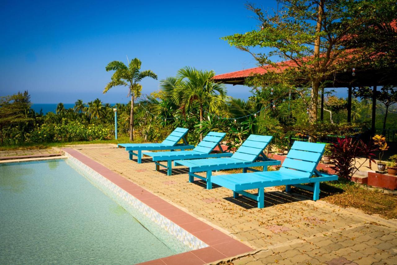 Lover View Pool Bar & Bungalows Ngwesaung Exterior photo